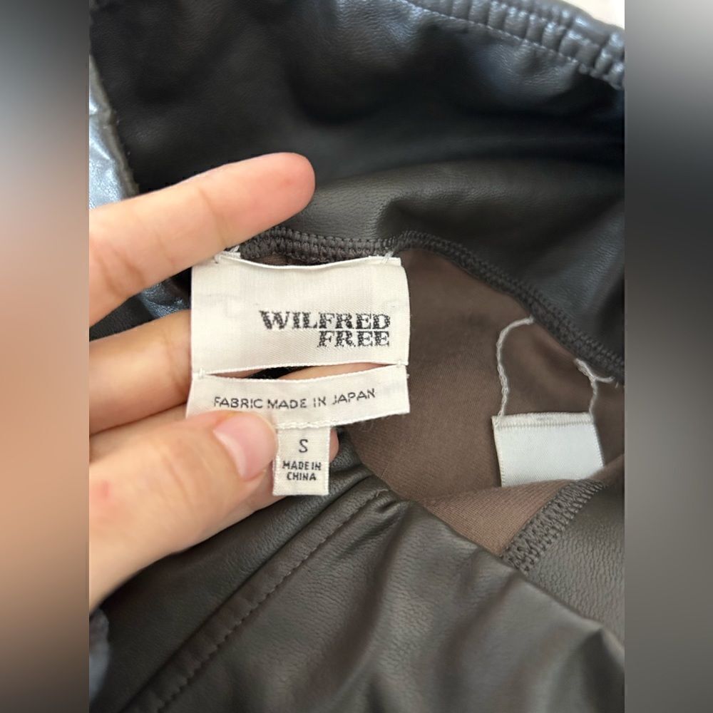 Aritzia Wilfred Free Daria High Rise Leggings - Picture 8 of 10